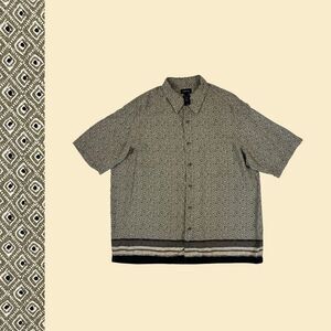 2000s XL mens geometric shirt by Claiborne, vintage Y2K geometric rayon mens top
